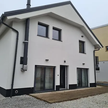 Maya-k Near Center 아파트 *