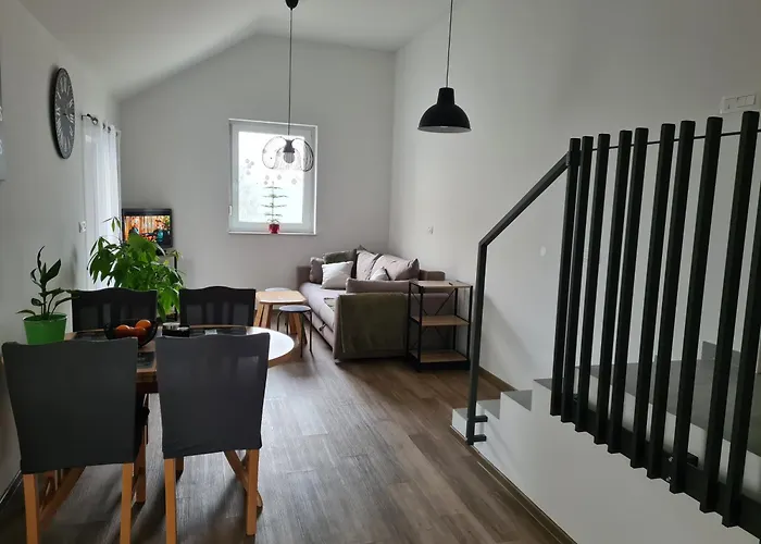 Maya-k Near Center アパート リュブリャナ